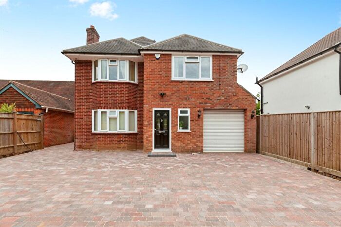 4 Bedroom Detached House For Sale In Wexham Street, Wexham, Slough, SL3