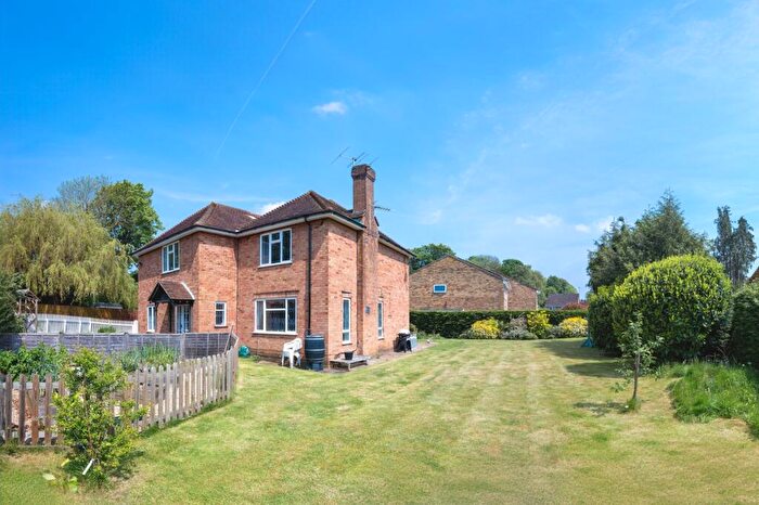 5 Bedroom Detached House For Sale In Duffield Lane, Stoke Poges, SL2