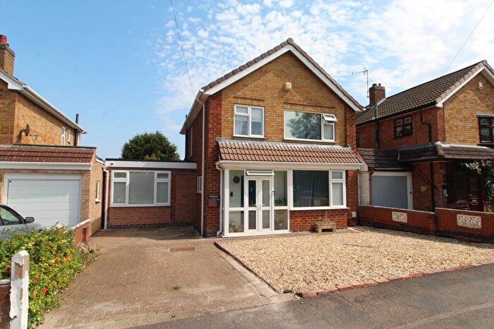 3 Bedroom Detached House For Sale In Winchester Road, Blaby, Leicester, LE8
