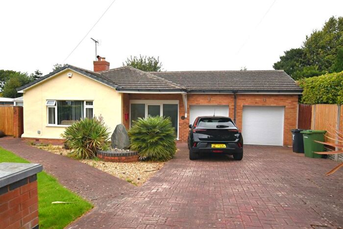 3 Bedroom Detached Bungalow For Sale In Ringwood, Prenton, CH43