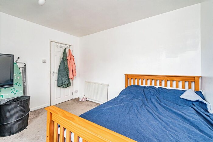 3 Bedroom End Of Terrace House For Sale In Bunns Lane, Dudley, DY2