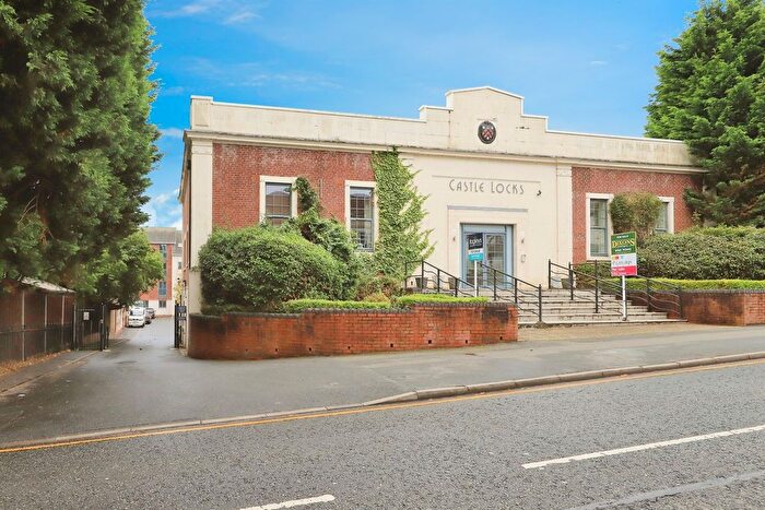 2 Bedroom Flat For Sale In Castle Road, Kidderminster, DY11