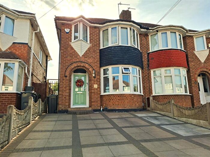 3 Bedroom Semi-Detached House For Sale In Gleneagles Road, Yardley, Birmingham, B26