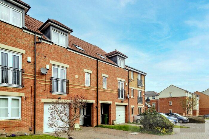 4 Bedroom Terraced House To Rent In Renforth Close, St James Village, Gateshead, NE8