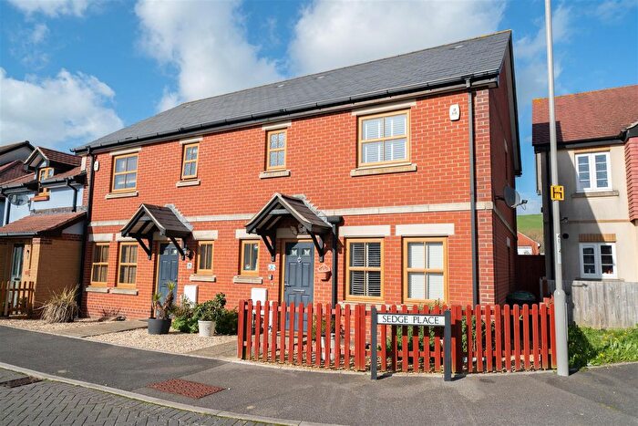 3 Bedroom Semi Detached House For Sale In Sedge Place, Weymouth, DT3