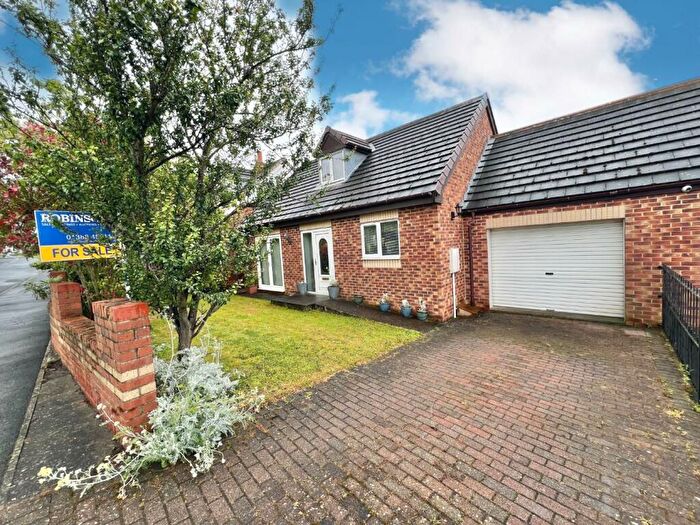 3 Bedroom Semi-Detached Bungalow For Sale In Windsor Terrace, Leeholme, DL14