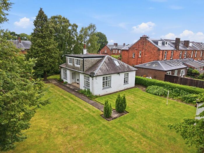 3 Bedroom Bungalow For Sale In Tavistock Drive, Newlands, G43