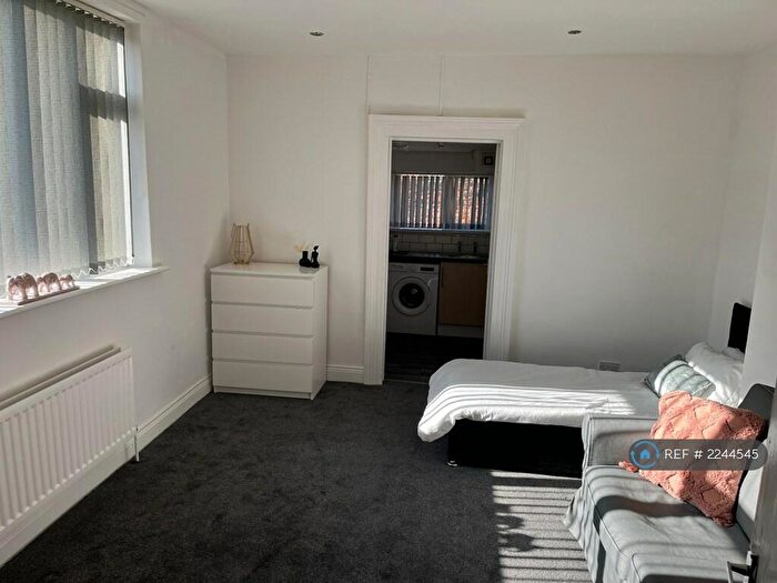 Studio To Rent In Azalea Terrace, Sunderland, SR2