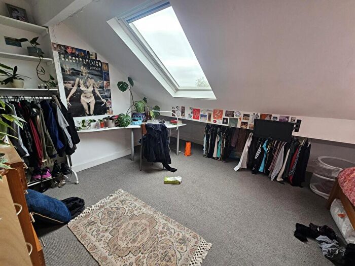 6 Bedroom House To Rent In Consort Street, Leeds, LS3