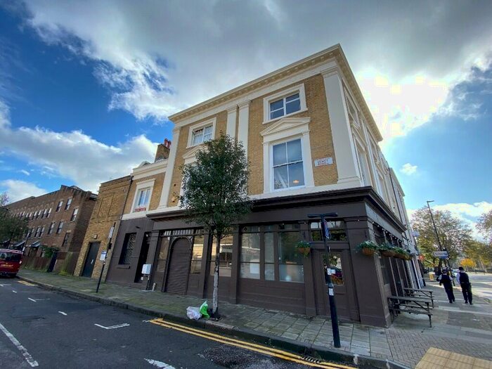 Studio To Rent In Barnsbury Road, London, N1