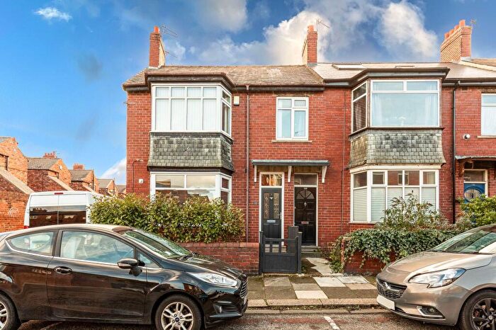 2 Bedroom Apartment For Sale In Rokeby Terrace, Heaton, NE6