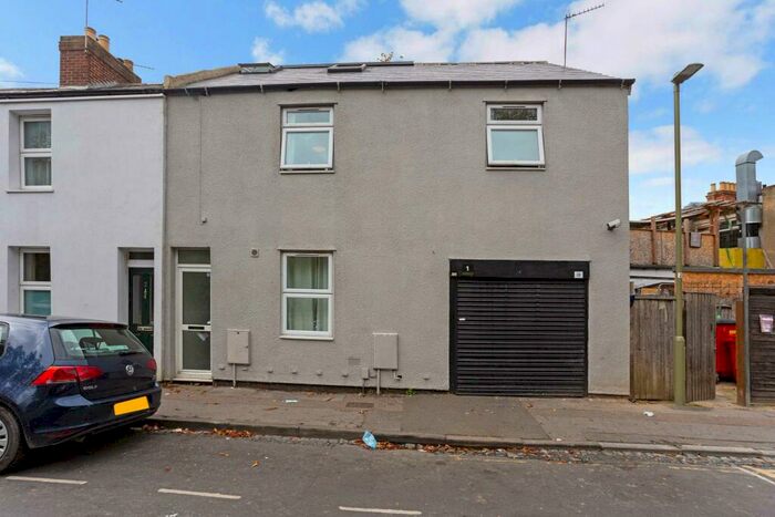 6 Bedroom End Of Terrace House To Rent In Leopold Street, East Oxford **Student Property **, OX4