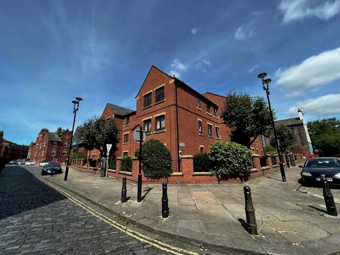 1 Bedroom Flat To Rent In Chantrell Court, The Calls, LS2