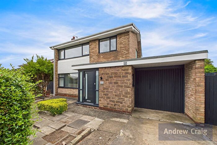 3 Bedroom Detached House For Sale In Cromarty, Ouston, DH2