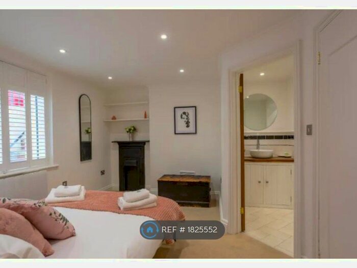 1 Bedroom Flat To Rent In Bedford Place, Brighton, BN1