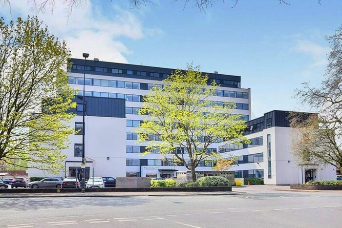 2 Bedroom Flat To Rent In Ashton Lane, Sale, Greater Manchester, M33