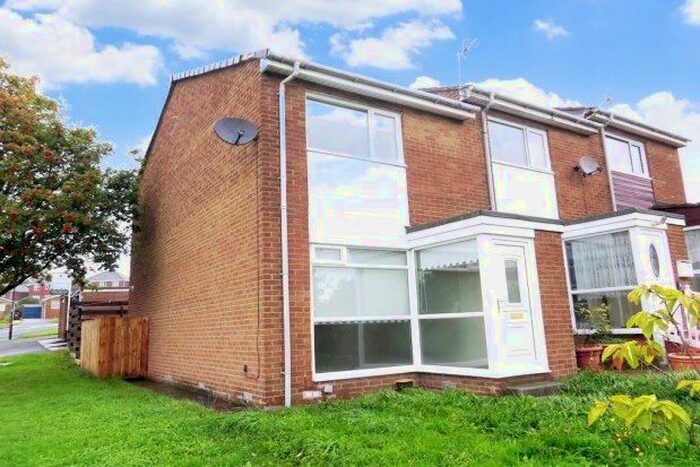 2 Bedroom End Of Terrace House To Rent In Malvern Court, Newcastle Upon Tyne, NE15