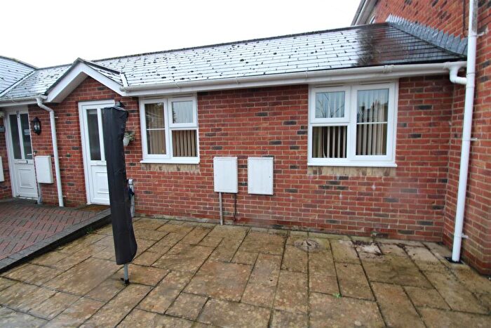1 Bedroom Bungalow For Sale In New Street, Newport, PO30