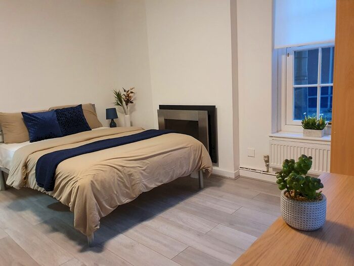 4 Bedroom Flat To Rent In Sancroft House, Sancroft Street, London, SE11