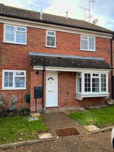 2 Bedroom Property To Rent In Old School Close, Codicote, Hertfordshire, SG4