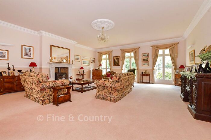 5 Bedroom Detached House For Sale In Ripple Road, Ripple, CT14