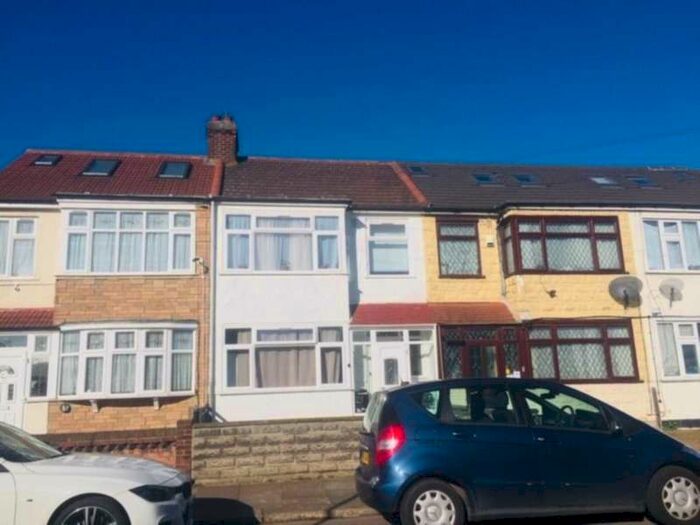 3 Bedroom Semi-Detached House To Rent In Somerville Road, Romford, RM6