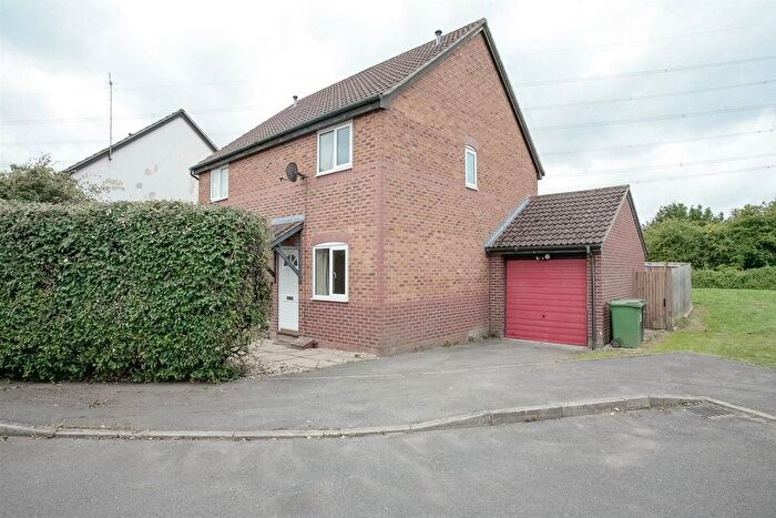 2 Bedroom End Of Terrace House To Rent In Roding Way, Didcot, OX11