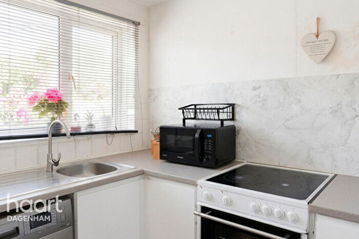 3 Bedroom Terraced House For Sale In Coopers Close, Dagenham, RM10