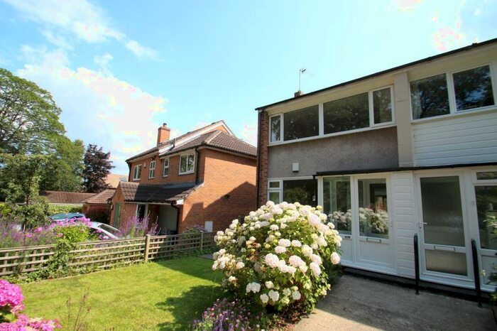 3 Bedroom End Of Terrace House To Rent In Gledhow Lane, Chapel Allerton, LS7