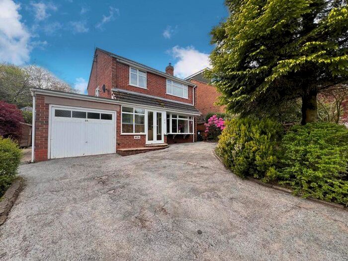 3 Bedroom Detached House For Sale In Warrington Drive, Leek, ST13