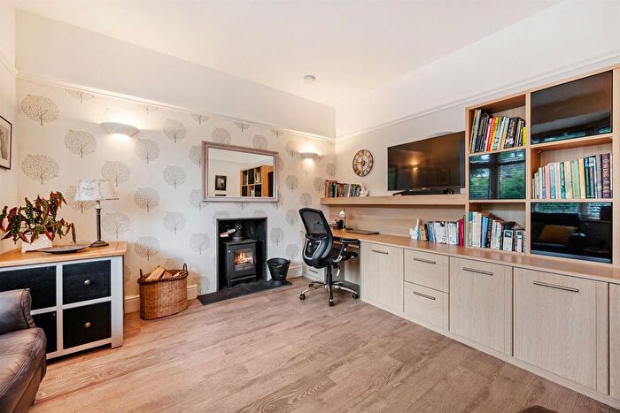 4 Bedroom Detached House For Sale In Macclesfield Road, Prestbury, Macclesfield, SK10