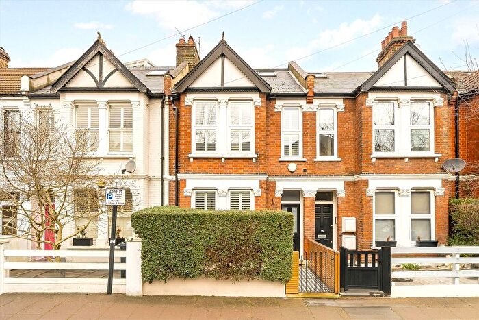 4 Bedroom Property For Sale In Weston Road, Chiswick, W4