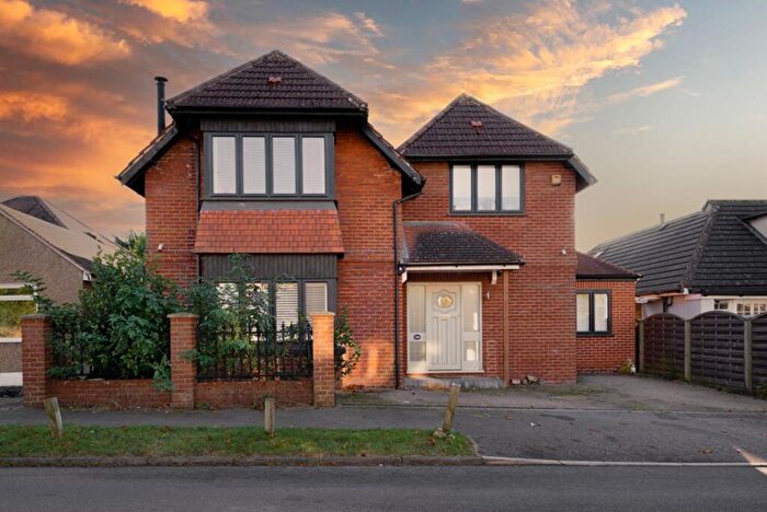 4 Bedroom Detached House For Sale In Rosebery Road, Epsom, KT18