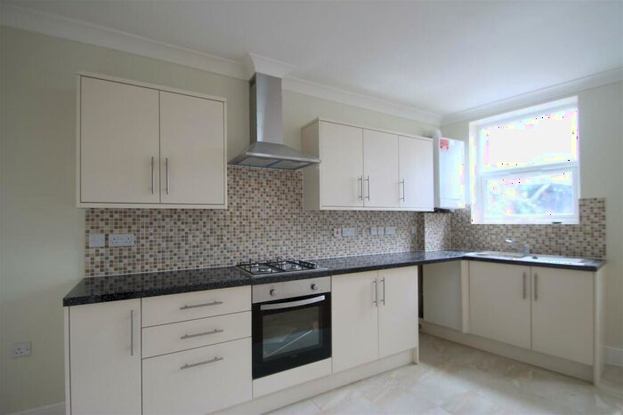 1 Bedroom Apartment To Rent In Bethnal Green Road, London, E2