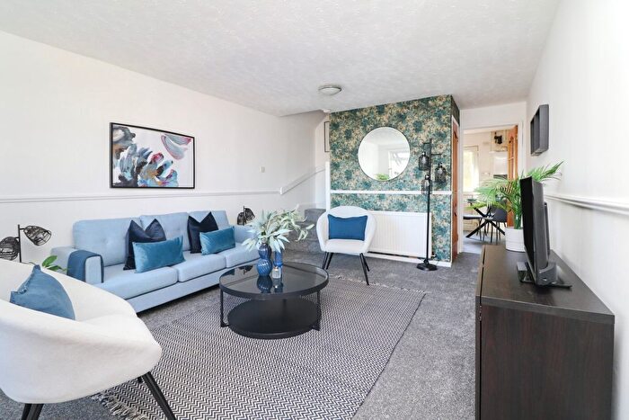 2 Bedroom Terraced House For Sale In , Kirkton Road, Cambuslang, G72