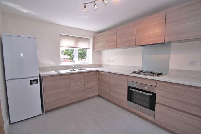 3 Bedroom End Of Terrace House To Rent In Valley Road, Uxbridge, UB10