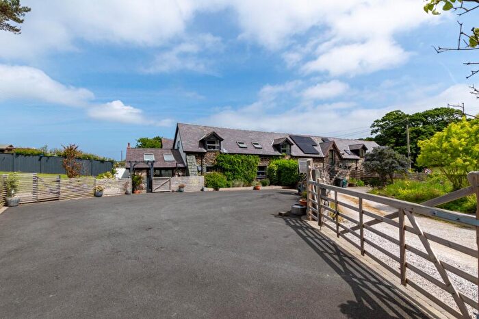 2 Bedroom Semi-Detached House For Sale In Llanrwst Road, Conwy, LL32