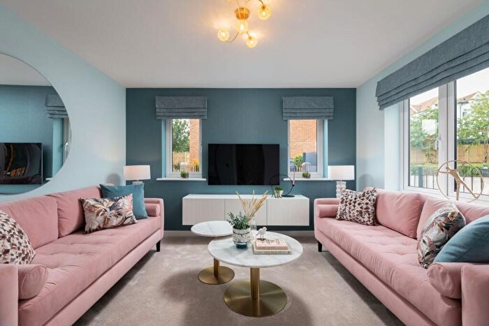 3 Bedroom Detached House For Sale In Deacons Close, Croft, WA3