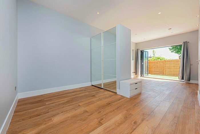 1 Bedroom Studio To Rent In Sandycombe Road, Kew, Richmond, TW9
