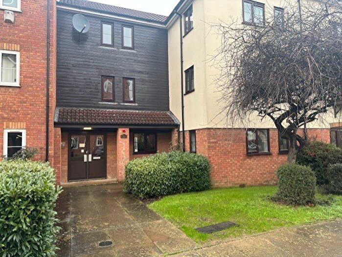 2 Bedroom Flat To Rent In Priory Court, Wembley, HA0