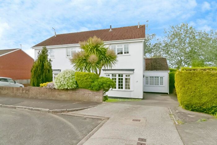 3 Bedroom Semi-Detached House For Sale In Dovey Close, Barry, CF62