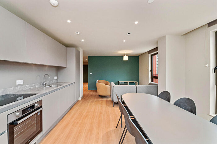 3 Bedroom Apartment To Rent In Soho Yard, Sheffield, S3