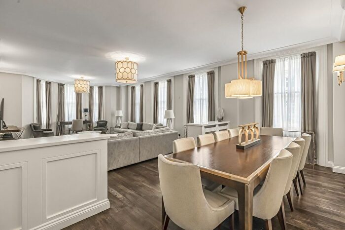 4 Bedroom Flat To Rent In Prince Of Wales Terrace, London, W8