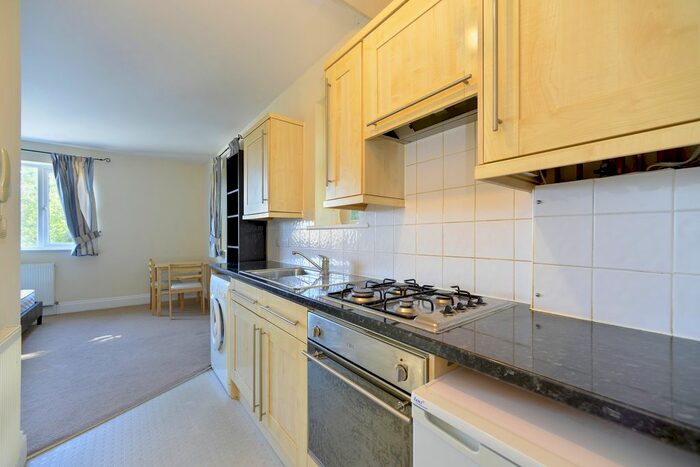 Studio To Rent In Wilderness Road, Guildford, GU2