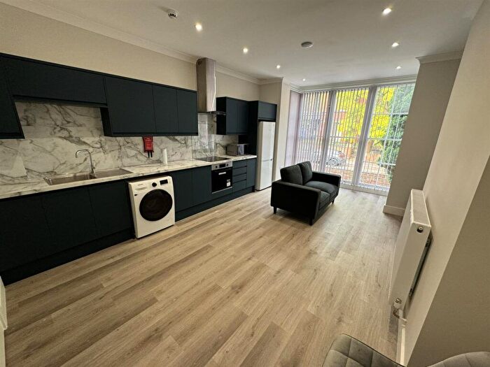 2 Bedroom Flat To Rent In Salisbury Road, Leicester, LE1