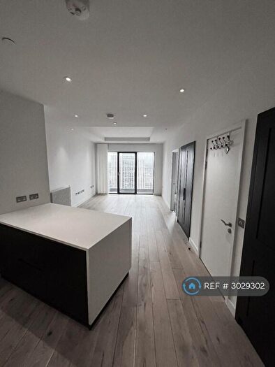 1 Bedroom Flat To Rent In Grantham House, London, E14