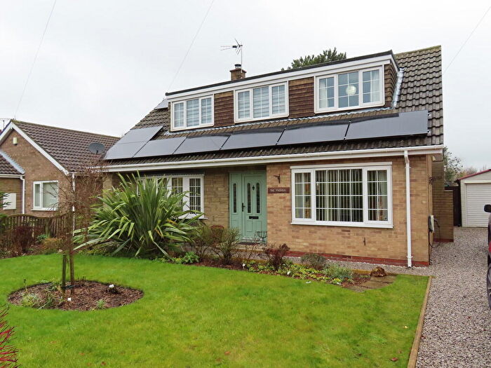 3 Bedroom Detached House For Sale In Main Street, Reedness, DN14