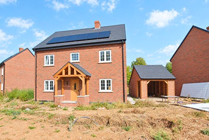 3 Bedroom Detached House For Sale In Milton Meadows, Milton Common, Thame, OX9