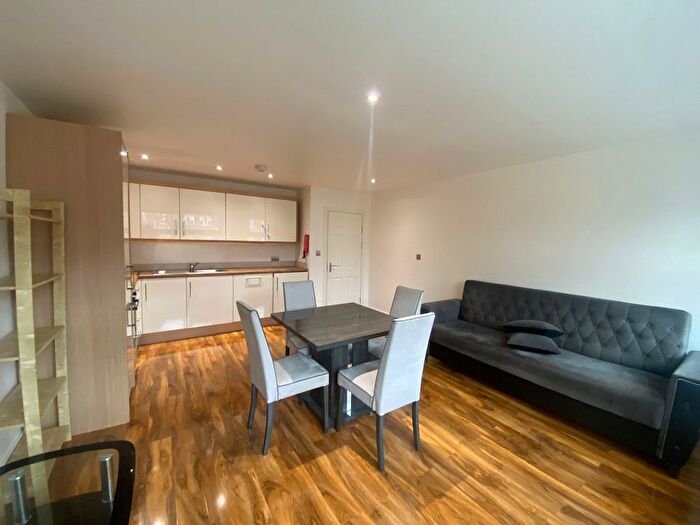 1 Bedroom Flat To Rent In Walworth Road, London, SE17