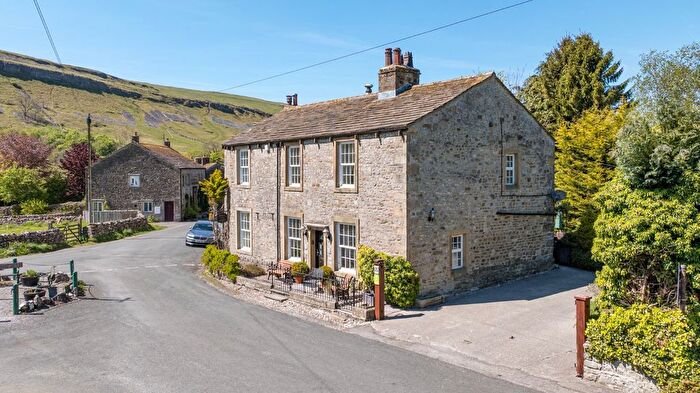 5 Bedroom Detached House For Sale In Kettlewell, Skipton, BD23